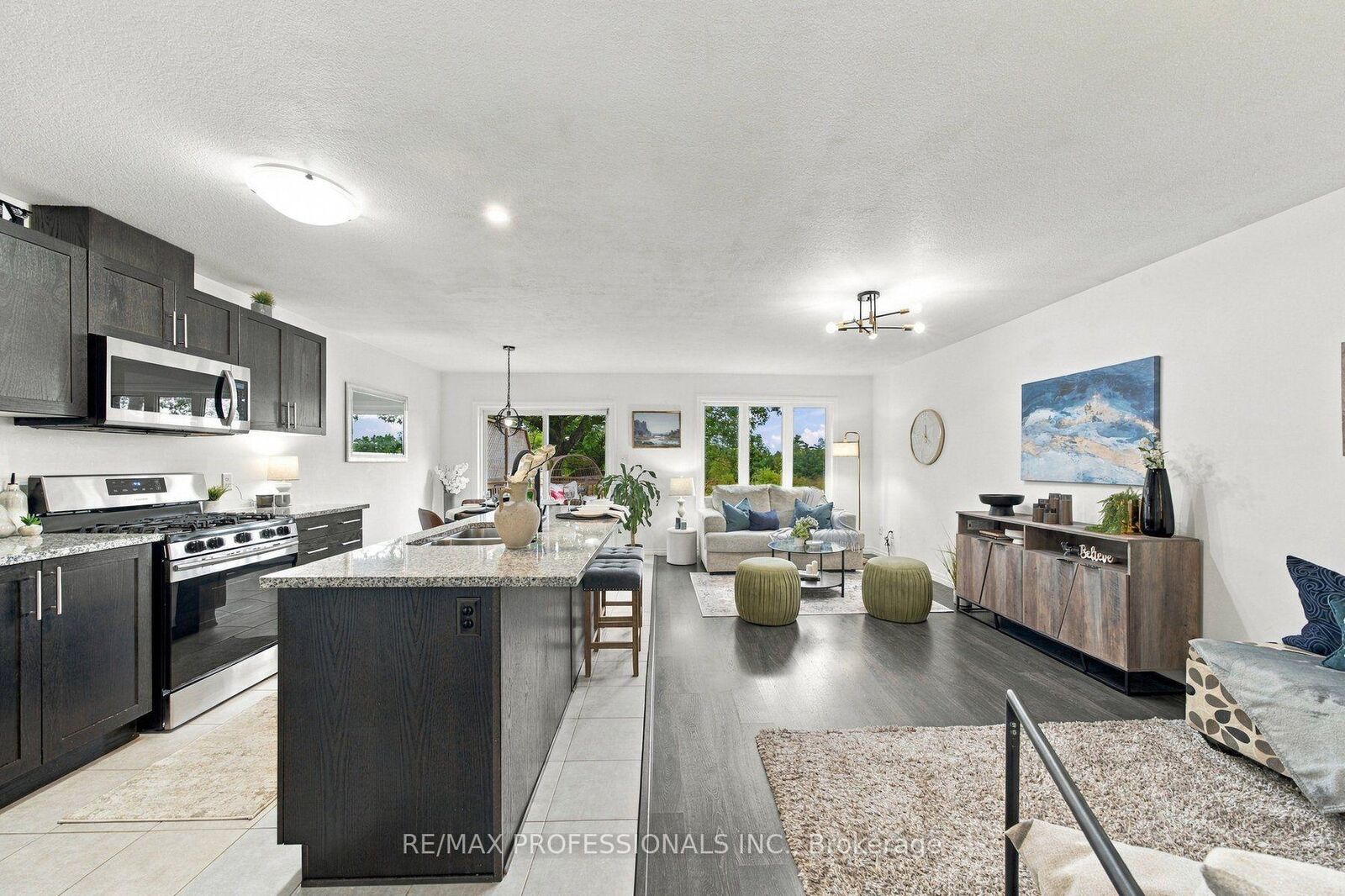 Photo de la propriété: 135 Hardcastle Drive 31 ON N1S 0B6