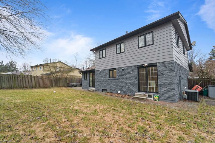 Property Photo:  2290 Devon Road  ON L6J 5R4 