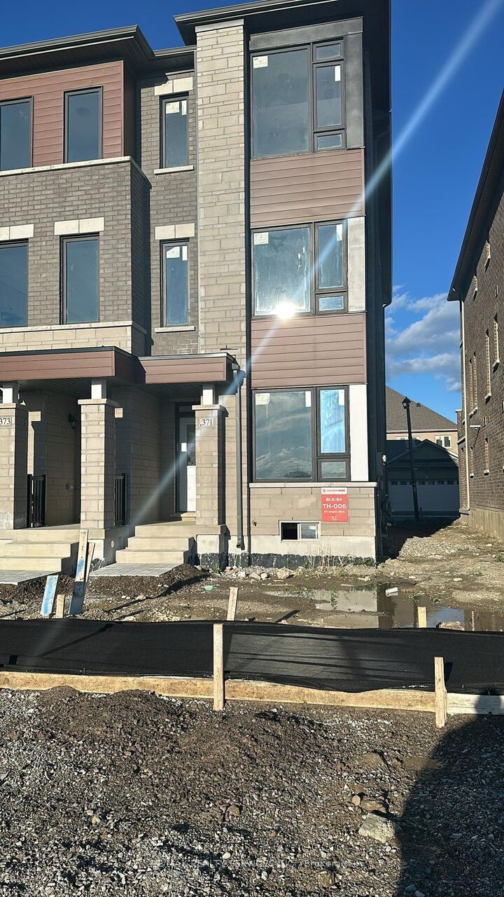 Property Photo:  371 Inspire Boulevard  ON L6R 4E4 