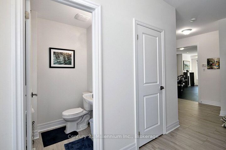Property Photo:  28 Barfoot Street  ON L9Y 3Y8 