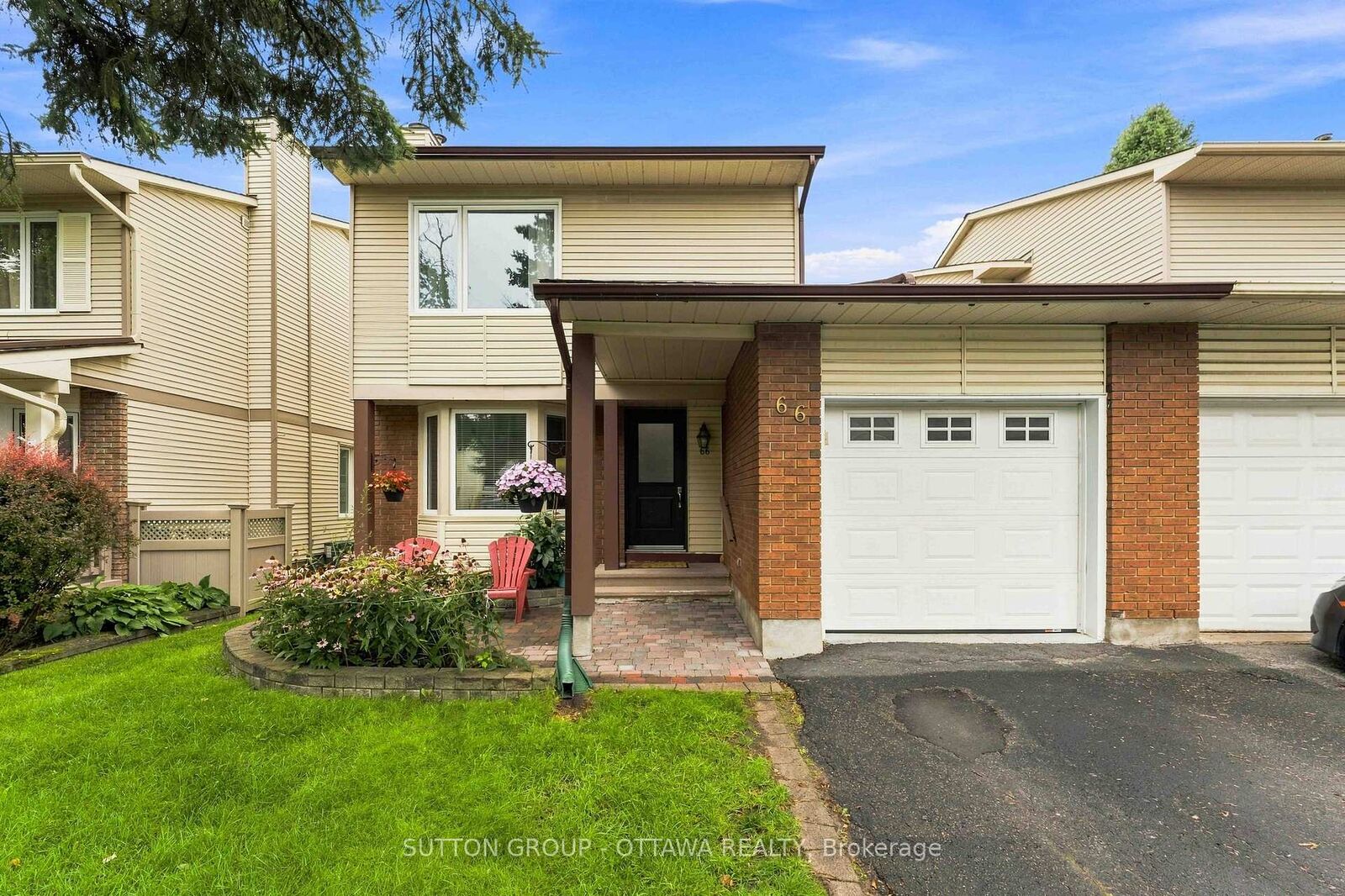 Photo de la propriété: 66 Fieldgate Drive ON K2J 1T9
