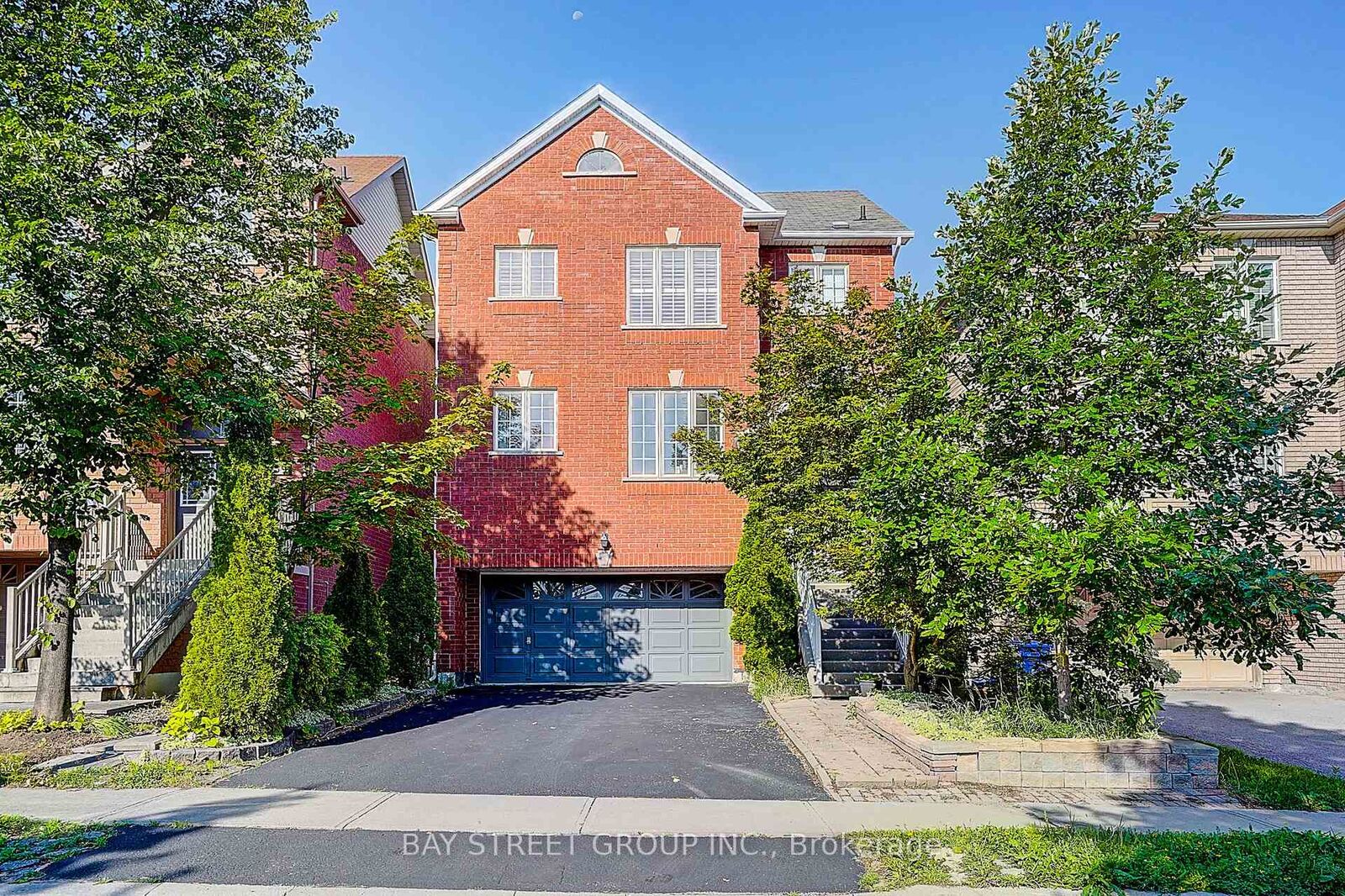 Photo de la propriété: 57 Gail Parks Crescent ON L3X 3B9