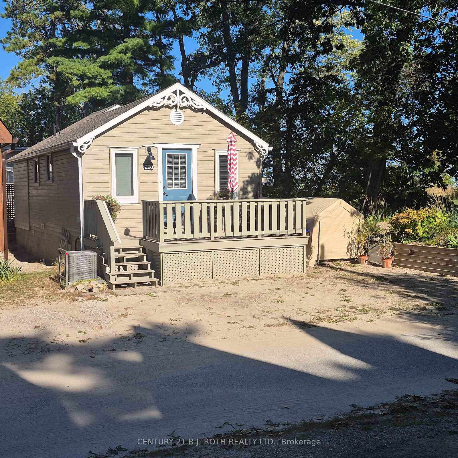 Photo de la propriété: 230 Shore Lane ON L9Z 2J1