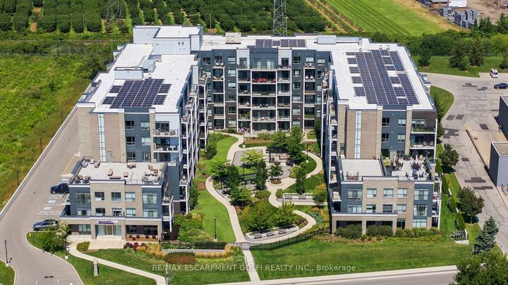 Property Photo:  5055 Greenlane Road 425  ON L3J 2J3 