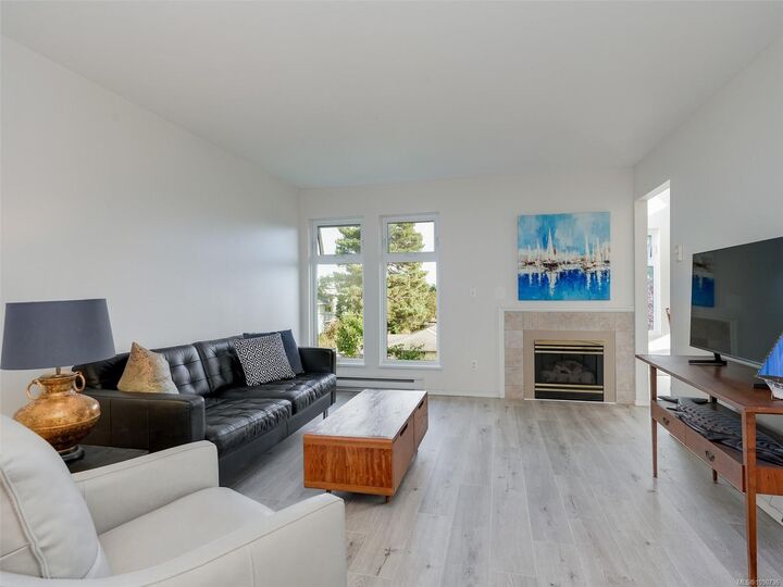 Property Photo:  837 Selkirk Ave #301  BC V9A 2T7 