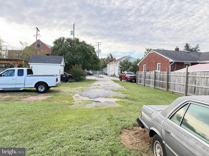 Property Photo: 607 Stuart Street VA 22401