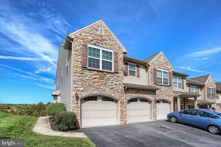 Property Photo:  287 Fieldstone Court 95  PA 17070 