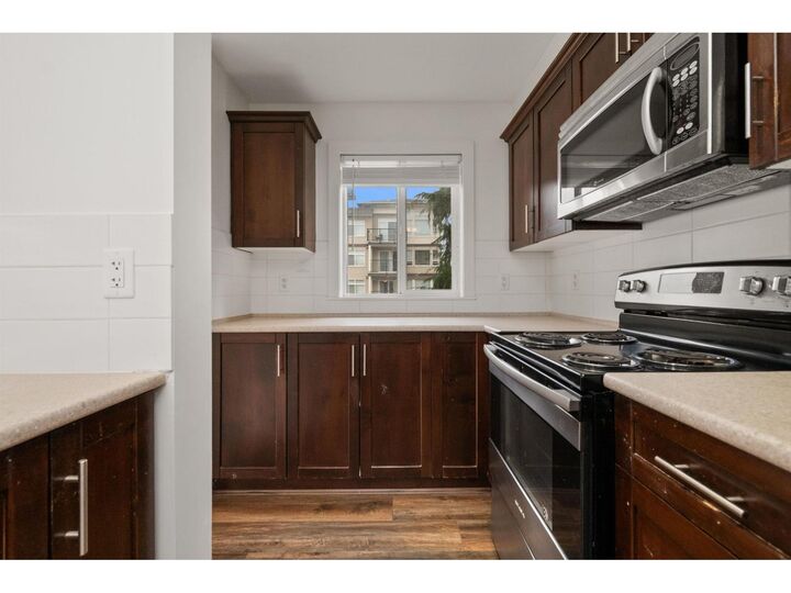 Property Photo:  46289 Yale Road 206  BC V2P 0B9 