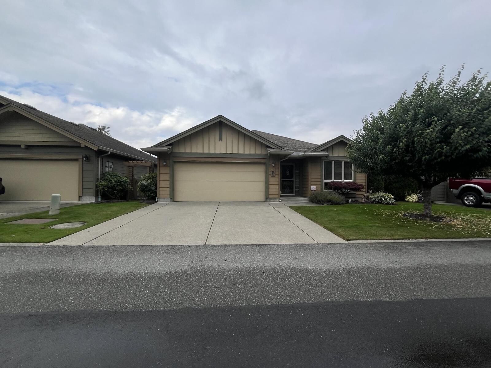 Property Photo: 46000 Thomas Road 3 BC V2R 5W6