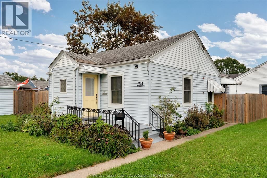 Property Photo: 721 Lens Avenue ON N8W 1L1