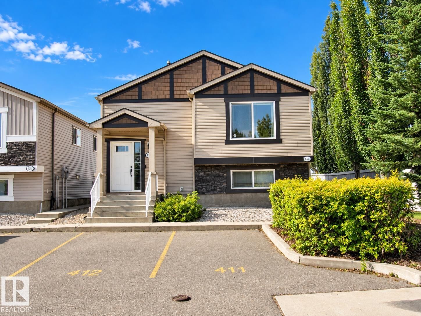 Property Photo:  142 Selkirk Place Place 135  AB T9E 0M9 