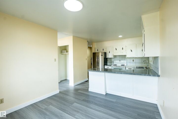 Property Photo:  1315 Knottwood Road E NW  AB T6K 2K5 