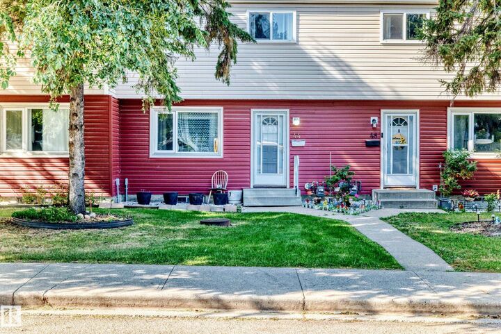 Property Photo:  44 Habitat Crescent NW  AB T5A 2X7 