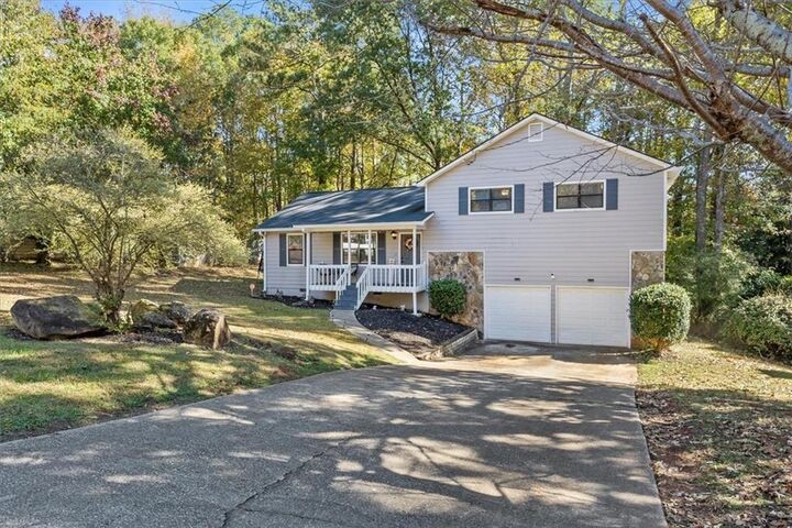 Property Photo: 4041 Woodbridge Court GA 30127