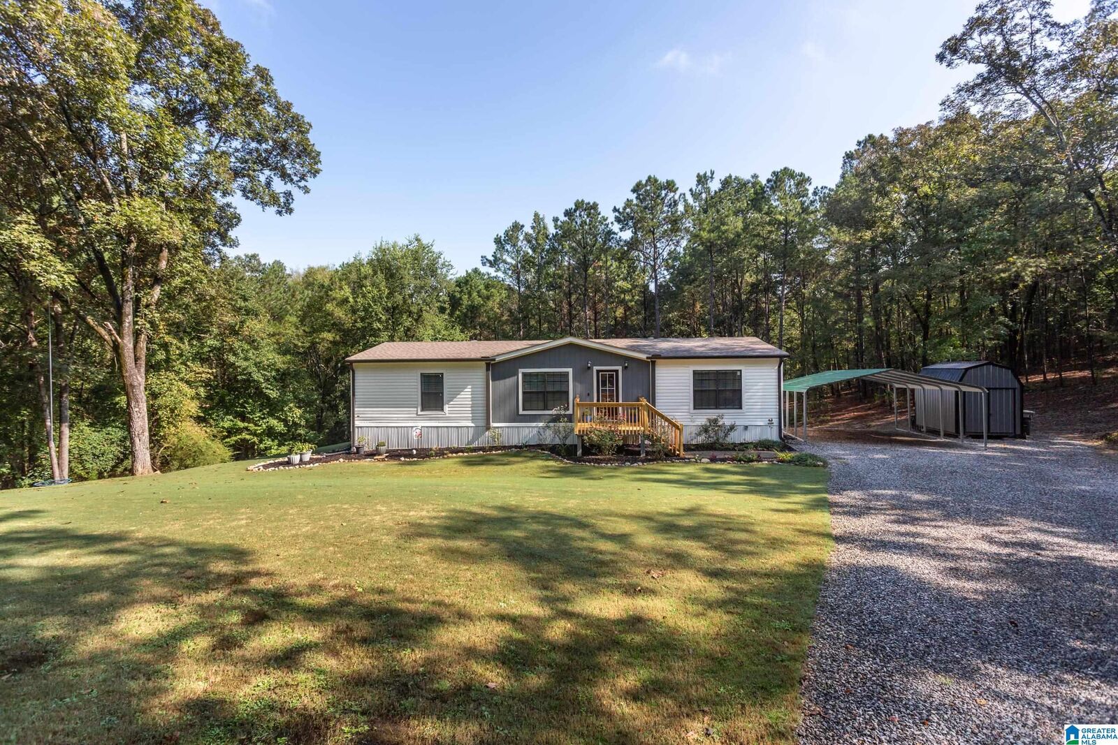 Property Photo:  405 Glade Road  AL 35160 
