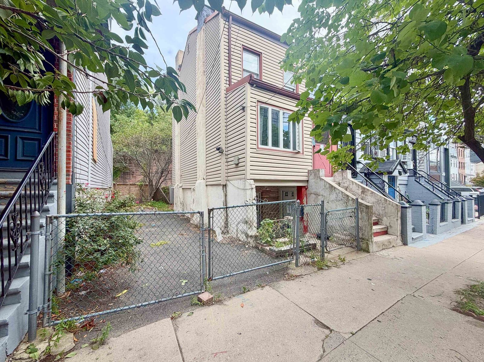 Property Photo: 364.5 5th St NJ 07302