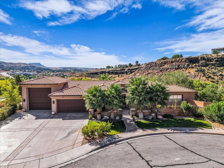 Property Photo: 86 E Kolob Cir UT 84774