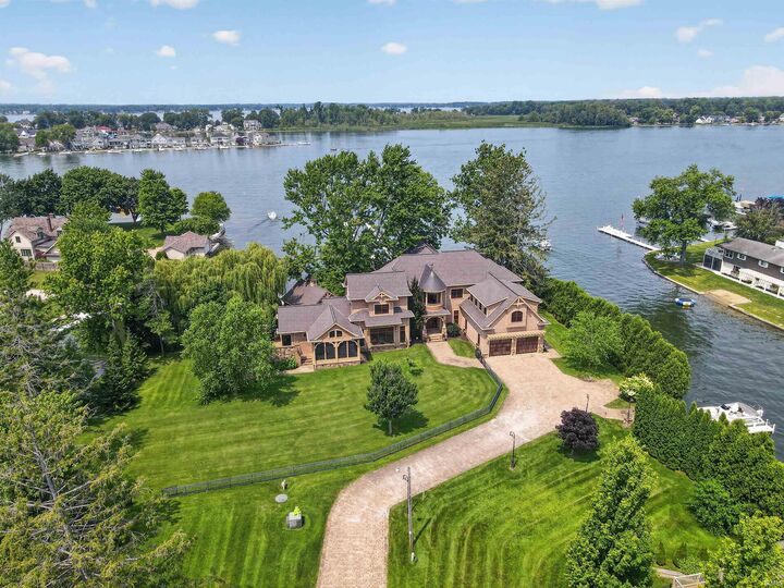 Property Photo:  11751 N Black Point Road  IN 46567-7235 