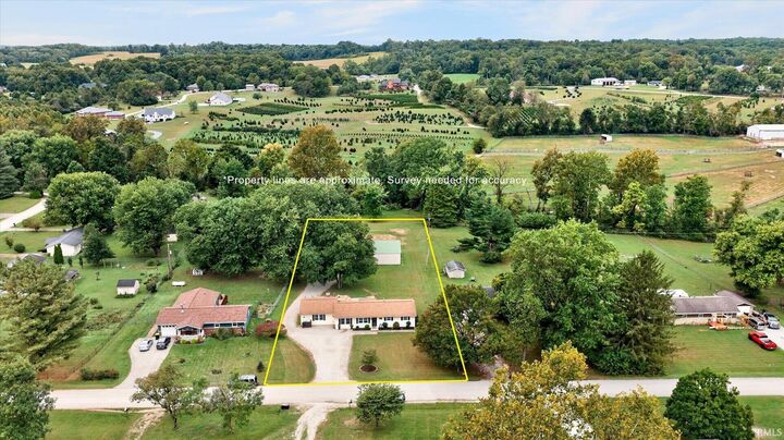 Property Photo: 5172 S Indian Valley Drive IN 47403