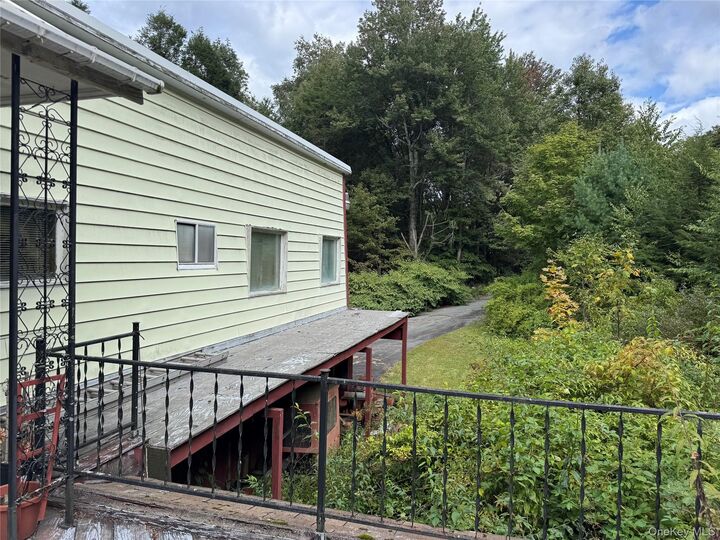 Property Photo: 186 Twin Bridge Road NY 12754