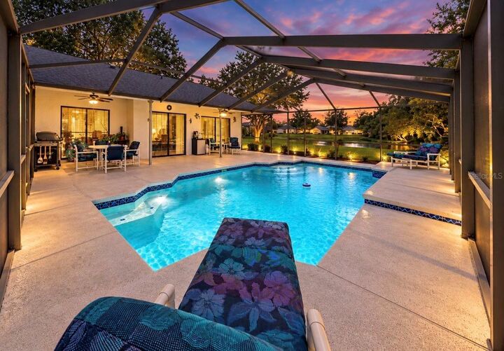 Property Photo:  2216 Lake Bay Way  FL 33511 