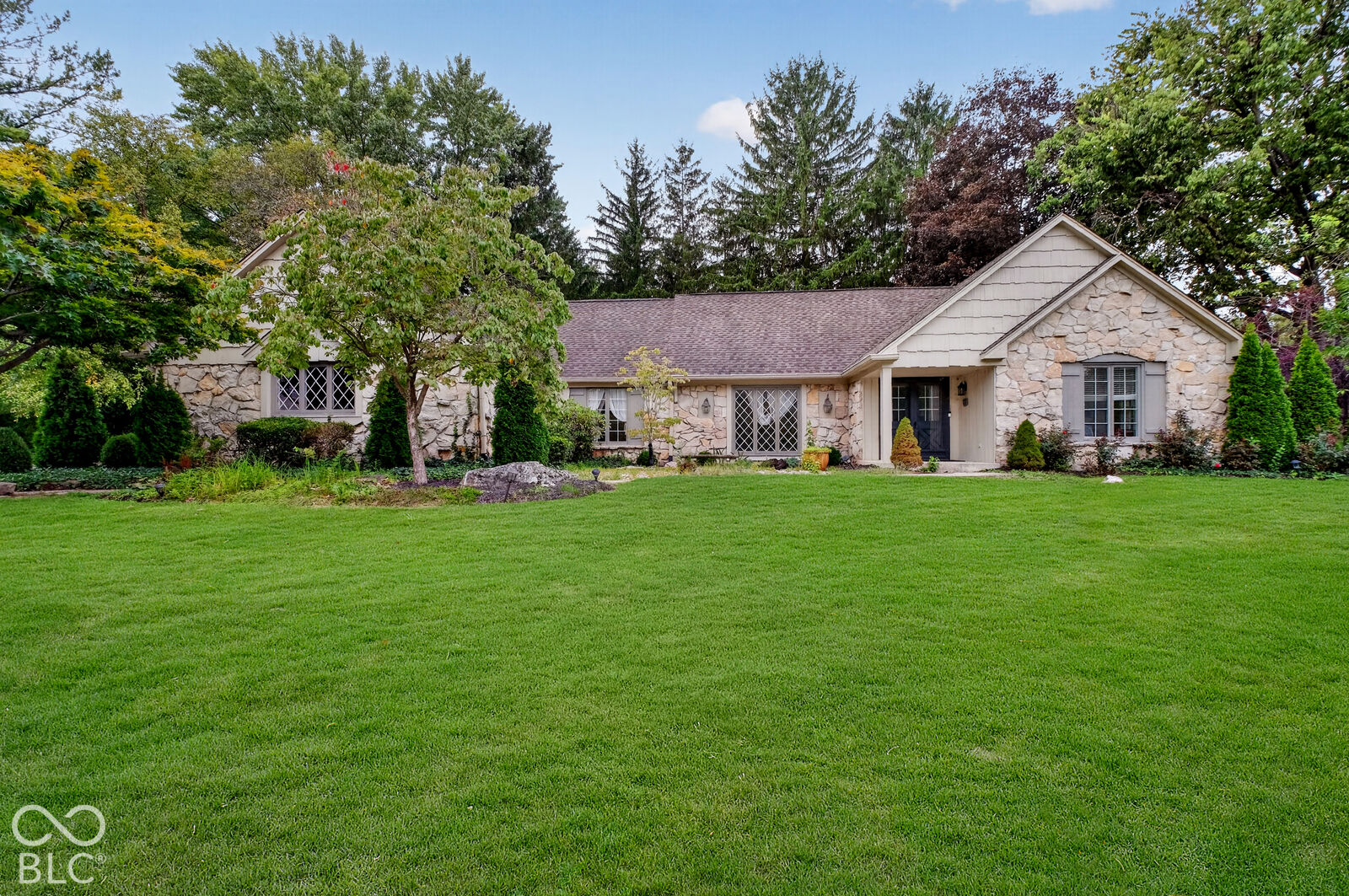 Property Photo: 1151 Pimbury Court IN 46260