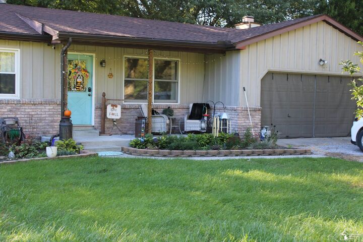Property Photo:  9919 Minx Rd Road  MI 48182 