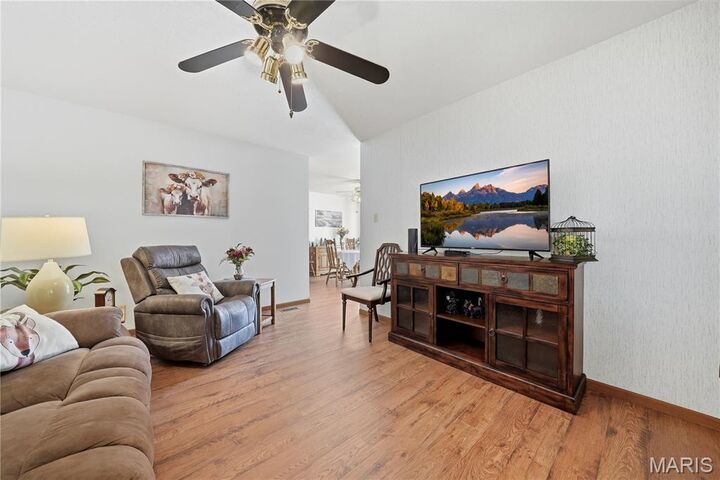 Property Photo:  550 Spring Glen Drive  MO 63021 