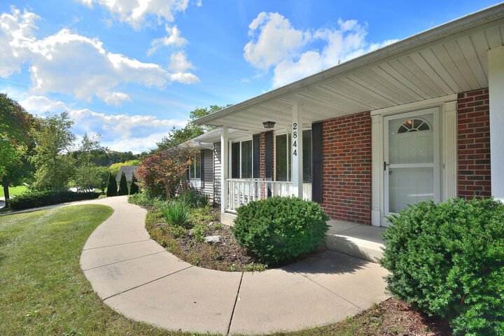 Property Photo:  2844 Apache Pass  WI 53188 