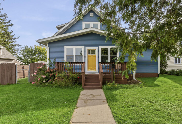 Property Photo: 205 West Ave S WI 54667