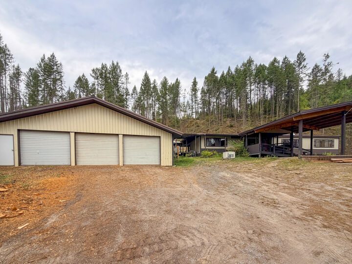 Property Photo:  1783 Dearinger Rd  WA 99101 