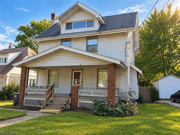 Property Photo: 238 Para Avenue OH 44305