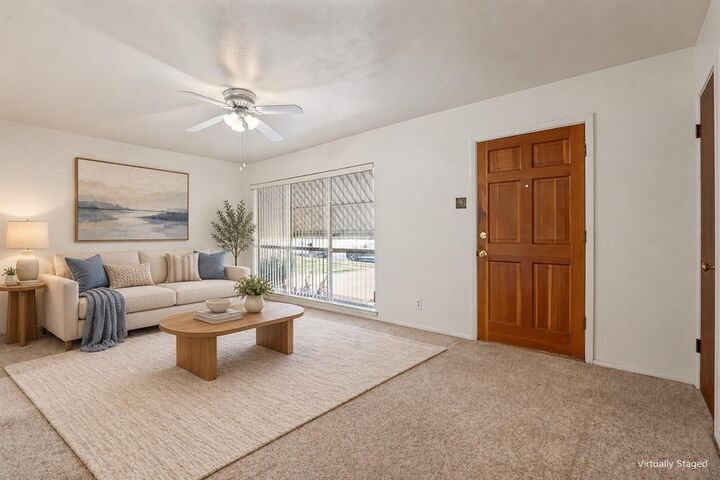 Property Photo:  2528 Rugby Lane  TX 75234 
