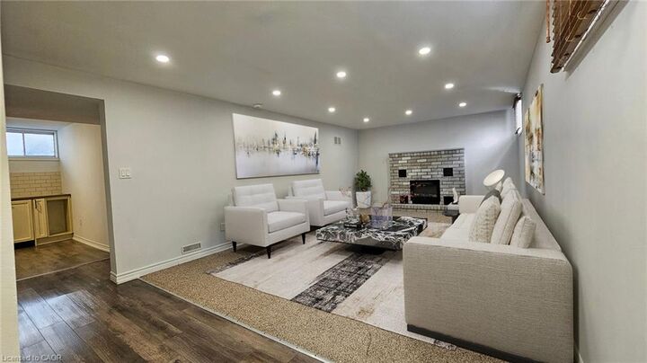 Property Photo:  110 Abbot Drive Lower  ON L8V 4W2 
