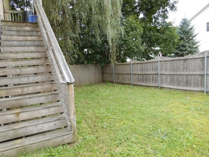 Property Photo:  1061 West Boylston St 2  MA 01606 