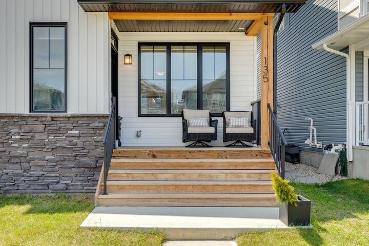 Property Photo:  135 Creekstone Drive SW  AB T2X 4Y3 
