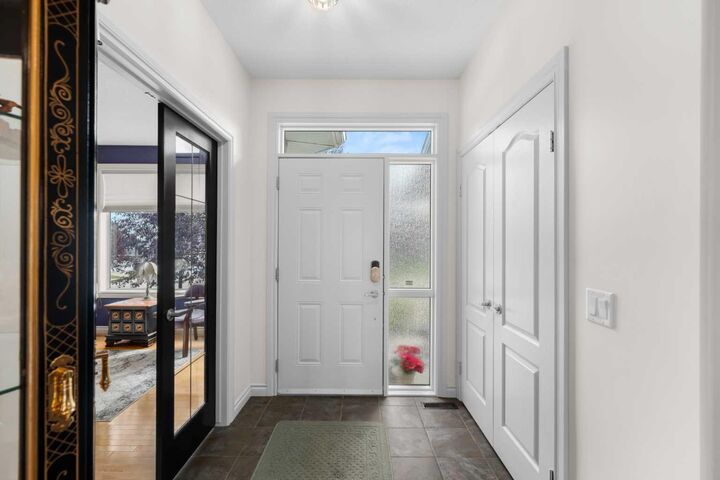Photo de la propriété: 64 Elysian Crescent SW AB T3H 0E7