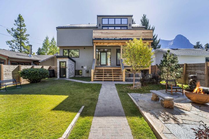 Photo de la propriété: 914 15th Street AB T1W 2X3