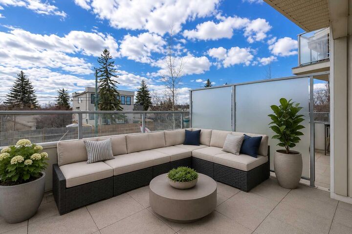 Property Photo:  119 19 Street NW 209  AB T2N 2S7 