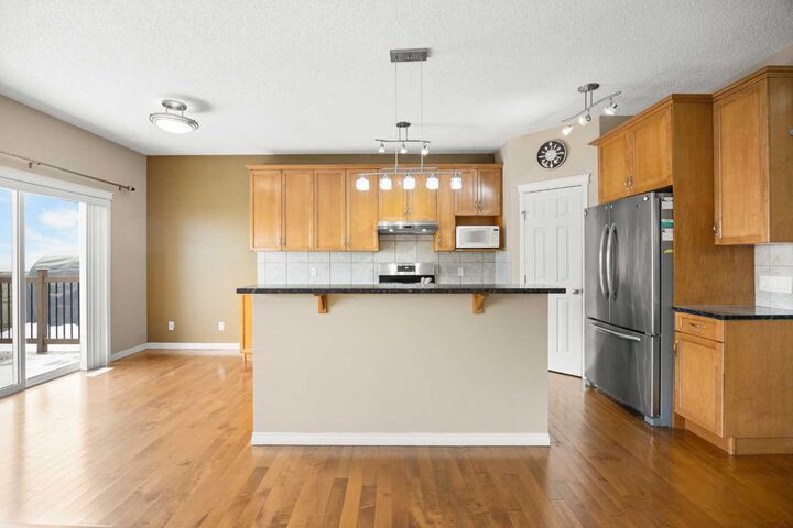 Property Photo:  65 Panora Way NW  AB T3K 0R4 