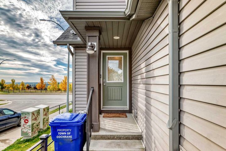 Property Photo:  5A Heritage Drive  AB T4C 2N6 