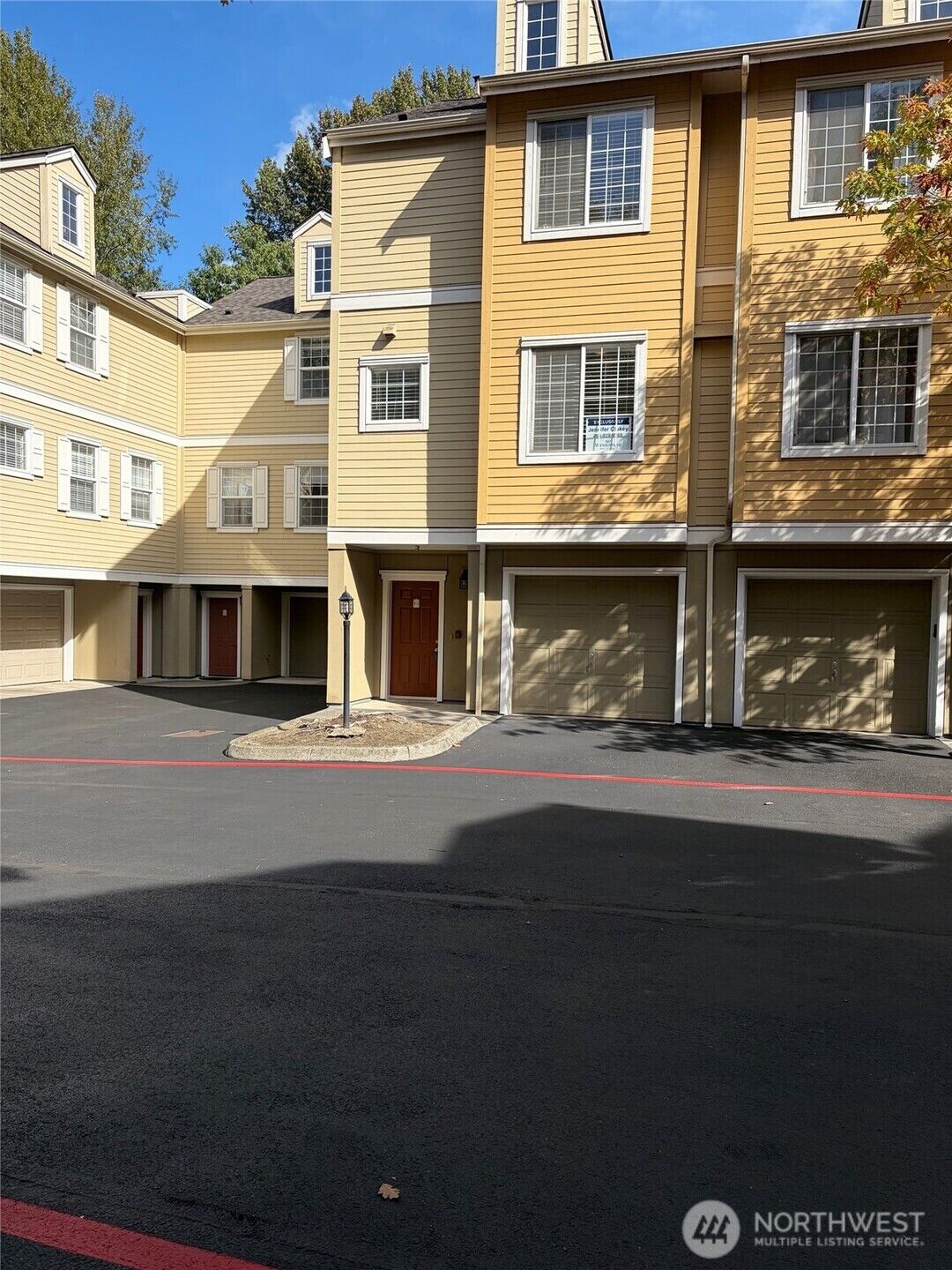 Property Photo:  1800 NE 40th Street F3  WA 98056 