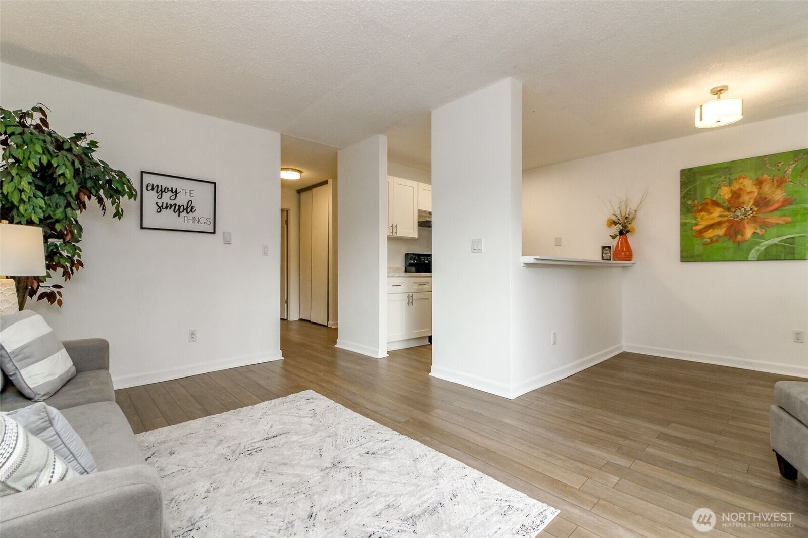 Property Photo: 1003 S 308th Street 34 WA 98003