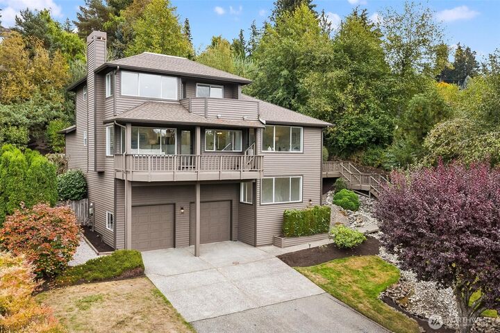 Property Photo:  17105  76th Avenue W  WA 98026 