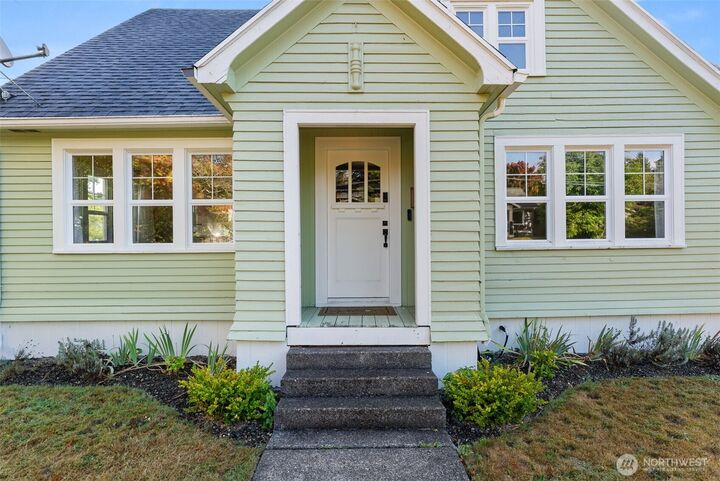 Fowler Rm Home for sale in Raymond: 803 Fowler Street, Raymond, WA 98577