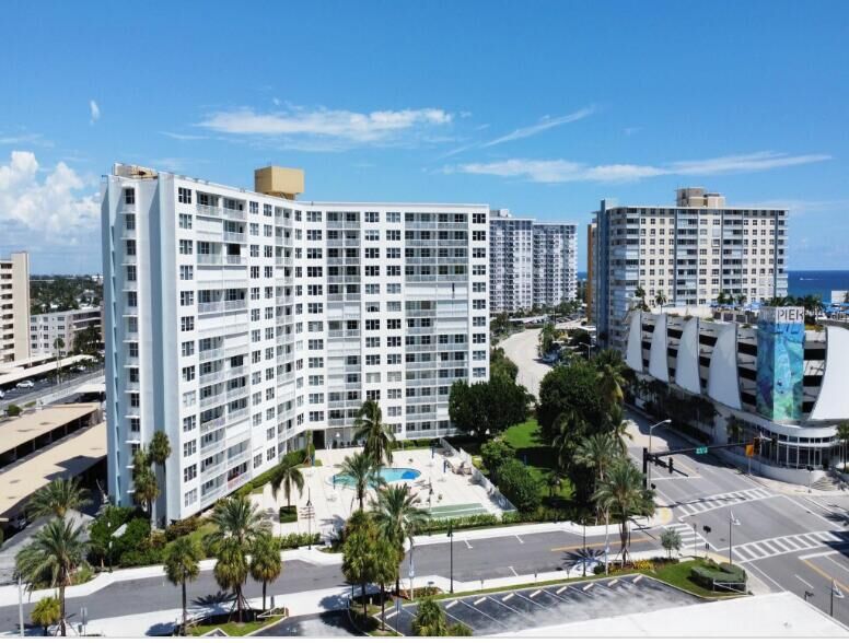 Property Photo: 201 N Ocean Boulevard 306 FL 33062
