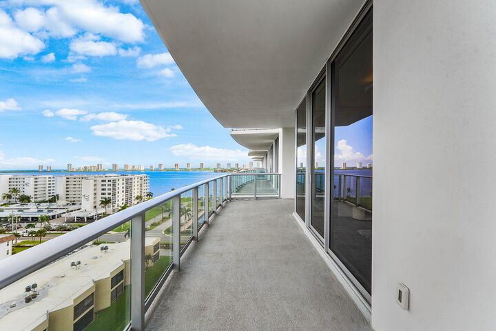Property Photo:  220 Lake Shore Drive 917  FL 33403 
