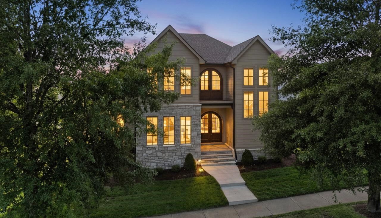 Property Photo:  917 Village Way  KY 42103 