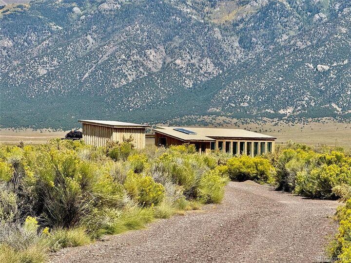 Property Photo:  18076 County Road 65  CO 81143 