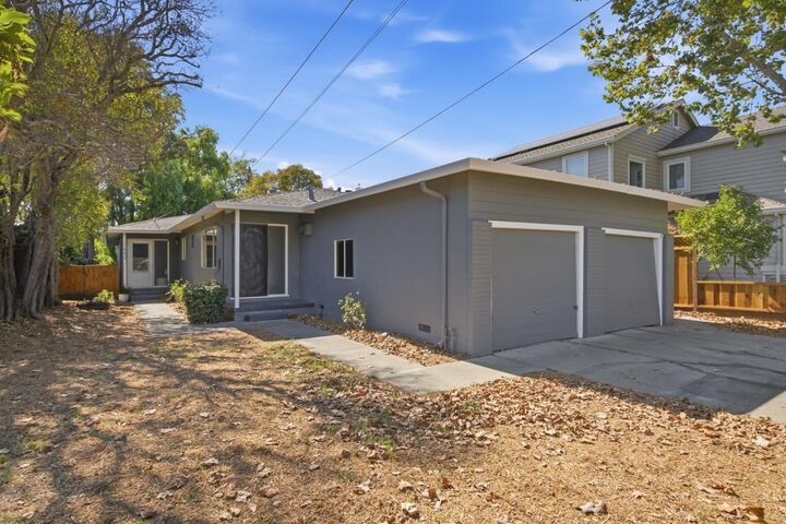 Property Photo: 1440 Valota Road CA 94061